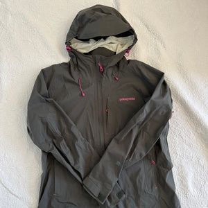 Patagonia W's Torrentshell Stretch Shell Jacket - Size L